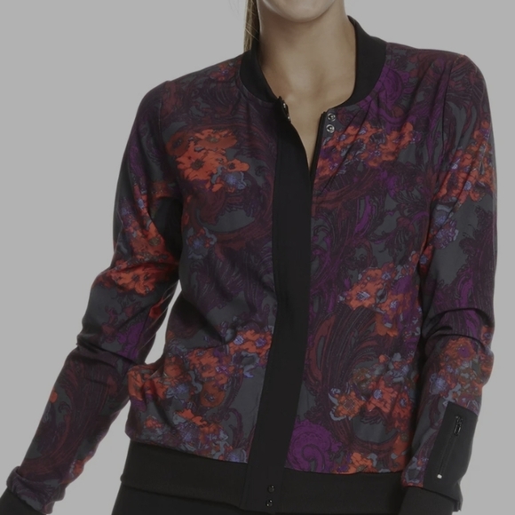 Fabletics Ithaca Jacket in Romantic Print Bomber Athletic Size Large - Picture 9 of 9